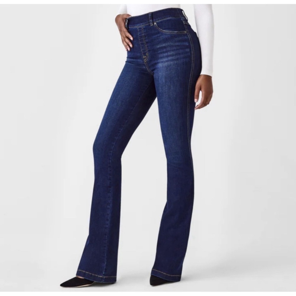 Spanx Shape Every Wear High-Rise Pull-On Flare Jeans Slimming Boho Midnight Sz M